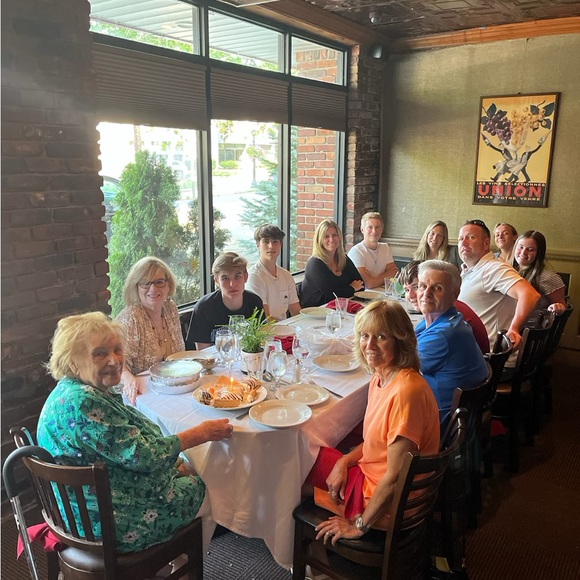 Welcome! I'm Tori - Picture 7 of 8